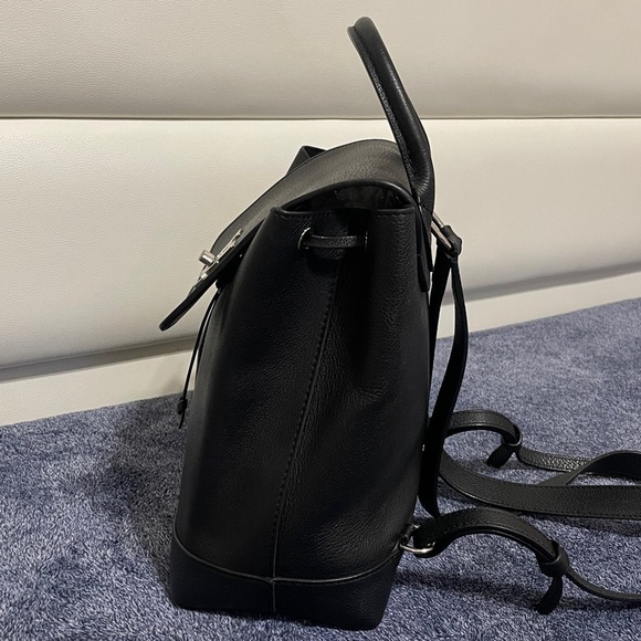 Louis Vuitton Lockme Backpack - Picture 7 of 16
